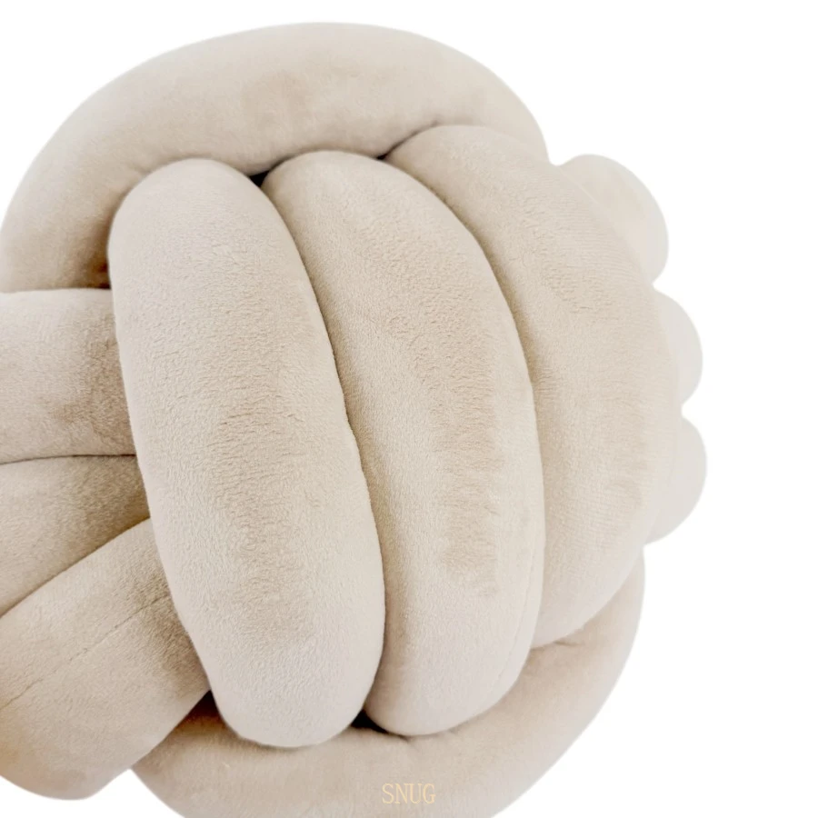 SNUG Handcrafts Knitted Decorative Latex Filled Cooling Knit Knot Pillows Sofa Throw Cushion manufacturers